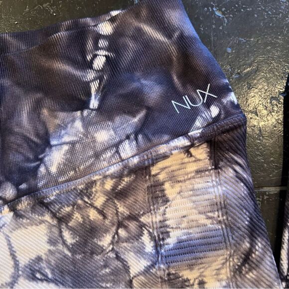 SoulCycle Nux Fairytale/Obsidian Tie Dye Workout Set Bra Leggings M - Picture 11 of 16